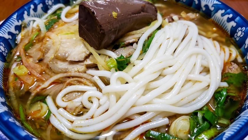 Việc này ghi nhận giá trị văn hóa, lịch sử và nghệ thuật ẩm thực của món ăn đặc trưng xứ Huế - được mệnh danh là