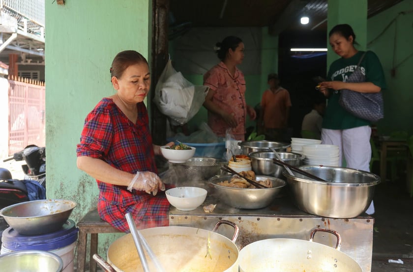 Bà Thu gắn với cái nghề này hơn nửa đời người