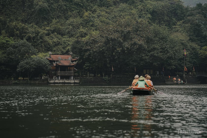 Đền Trình hay Đền Phủ Đột đã có tuổi đời hơn 1000 năm, nơi thờ 