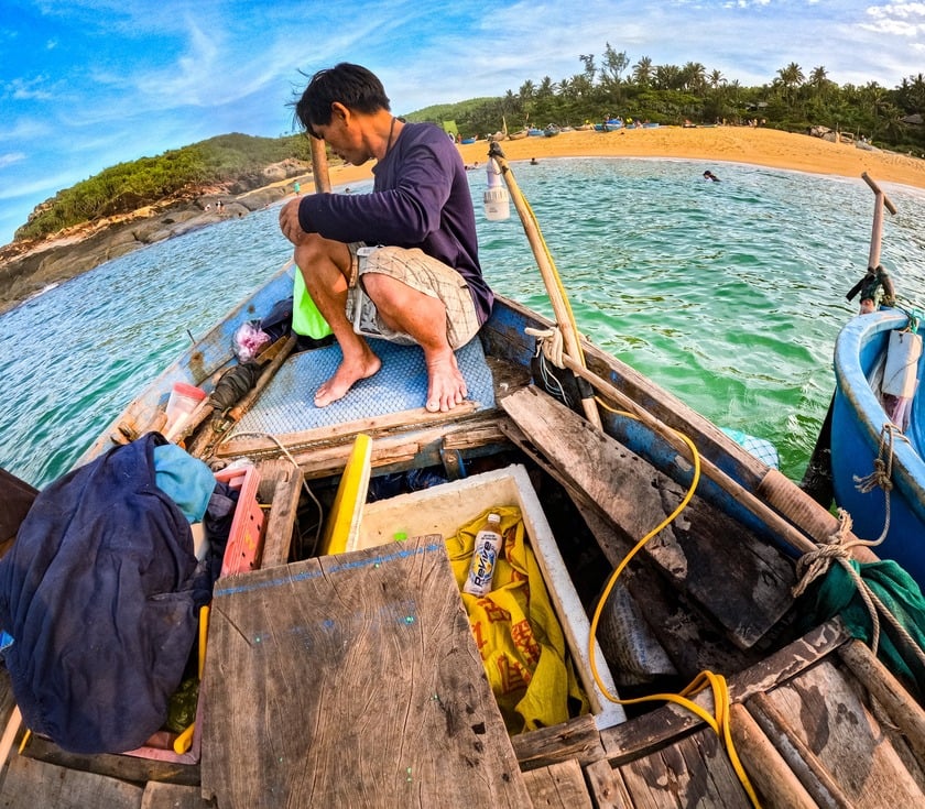 Cùng ngư dân lên thuyền đi đánh bắt