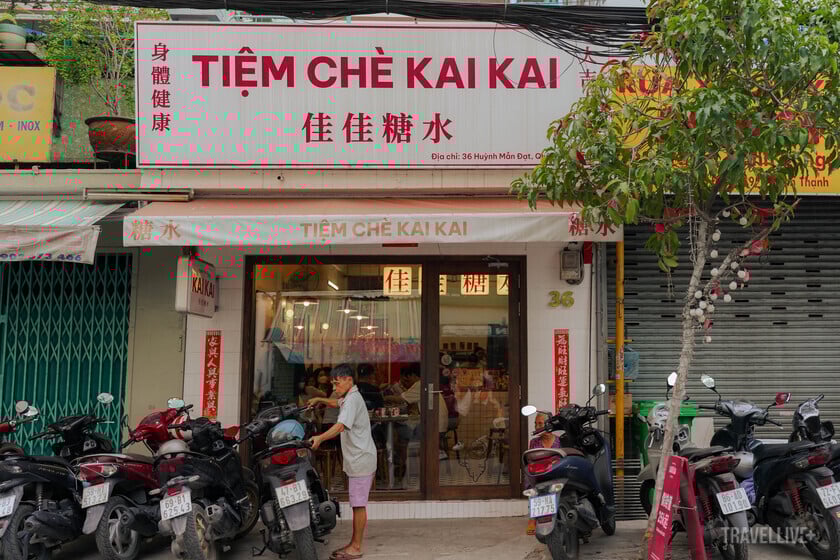 Mặt tiền của tiệm chè Kai Kai trên đường Huỳnh Mẫn Đạt