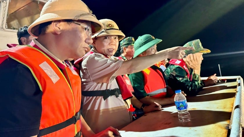 Phó Thủ tướng trực tiếp chỉ đạo công tác tìm kiếm người bị nạn