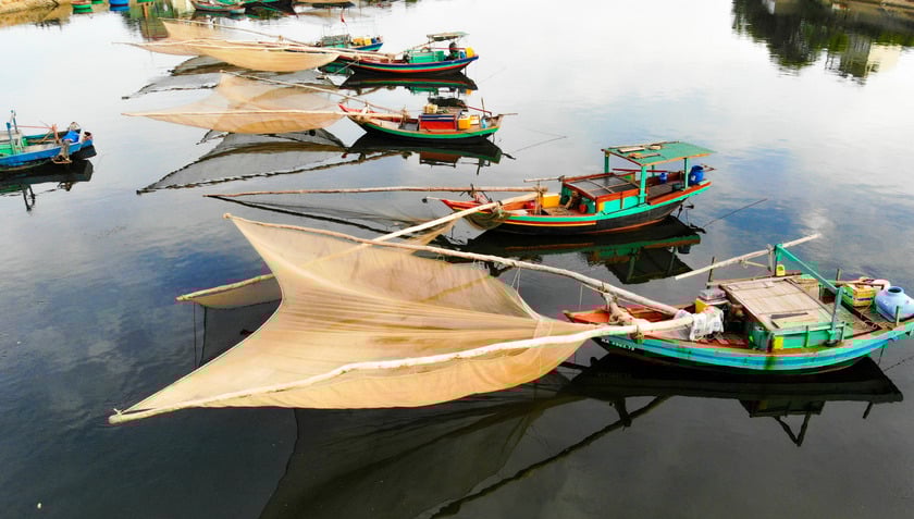Nghệ An cấm tàu thuyền ra khơi từ 5 giờ sáng hôm nay