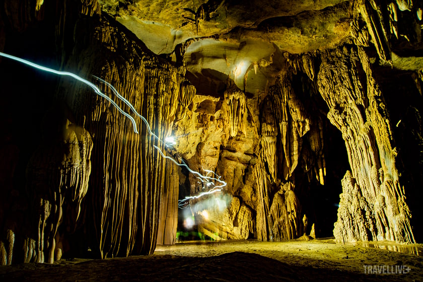 Một góc hang Hoàn Mỹ