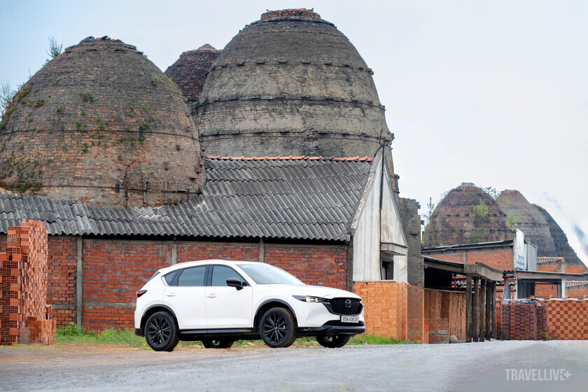 Mazda CX-5 trên hành trình khám phá di sản làng gạch Mang Thít, Vĩnh Long
