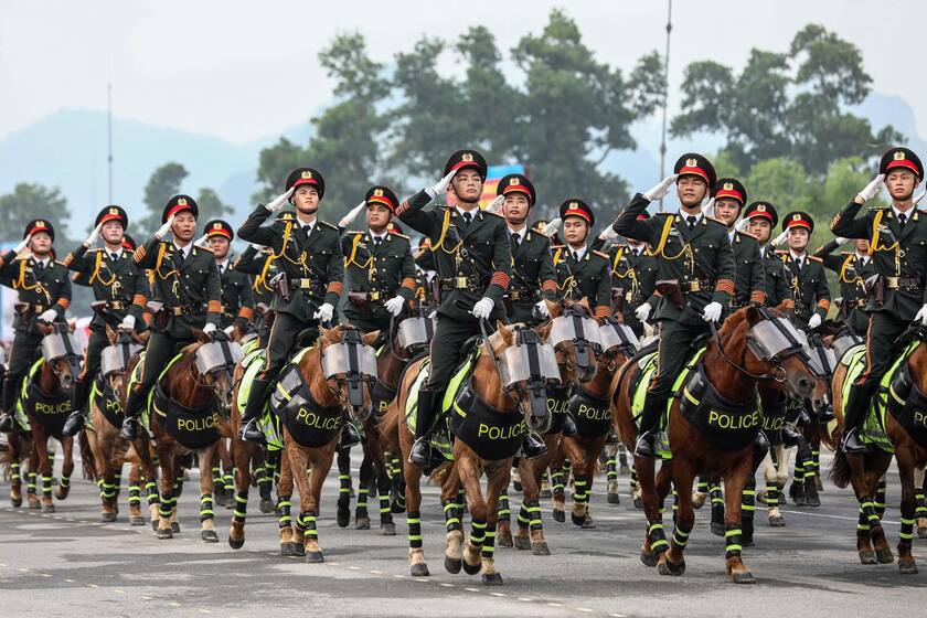 Để bảo đảm an ninh, an toàn phục vụ các hoạt động của Lễ kỷ niệm; Công an thành phố Hà Nội thông báo phân luồng giao thông và tổ chức hướng đi đối với các phương tiện