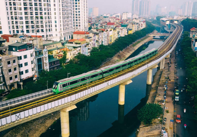 Ngày 1/9, thời gian hoạt động từ 5h30-24h (kéo dài thêm 2 giờ so với thường lệ). Giãn cách đồng đều 10 phút/chuyến trong cả ngày