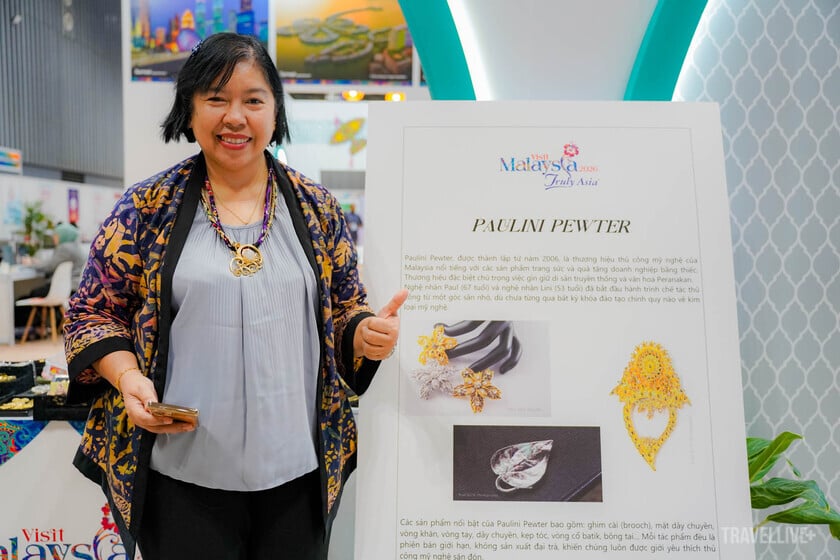 Bà Salini Binti Idris, nghệ nhân trang sức thiếc của Malaysia tham dự ITE HCMC 2025