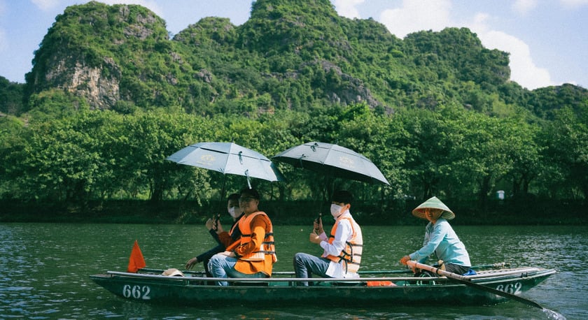 Hành trình tìm về chiều sâu văn hóa và thiên nhiên