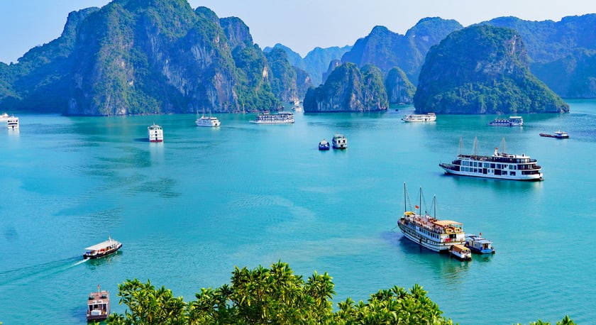 Vịnh Hạ Long chinh phục du khách bằng quy mô thiên nhiên hiếm có