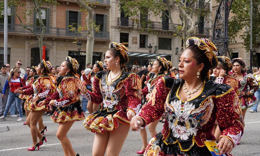 Những vũ công đẹp mắt trong lễ hội đường phố Barcelona