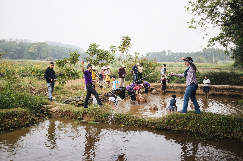 Tại trang trại, du khách có cơ hội tiếp cận và nâng cao hiểu biết về văn hóa đồng quê Việt Nam. Ảnh: Trang trại Đồng Quê Ba Vì