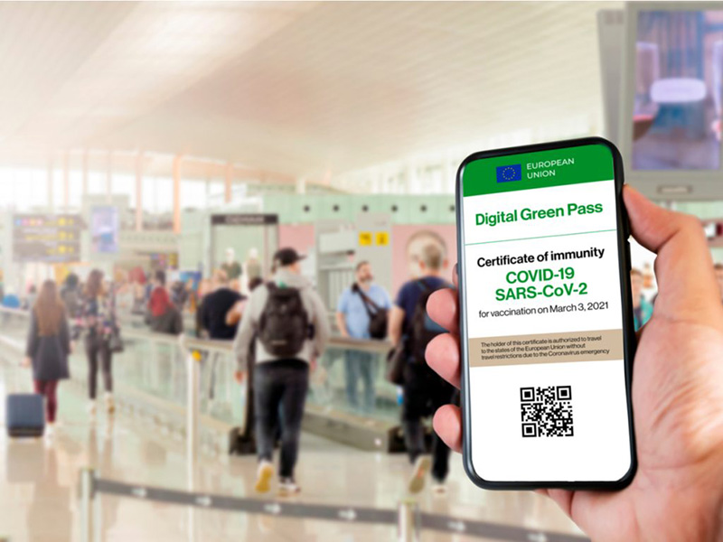 Kể từ ngày 1/5, khách du lịch đến Ý không còn phải điền vào EU Passenger Locator Form (Biểu mẫu định vị hành khách của Liên minh châu Âu) - một hình thức test online phức tạp khi làm thủ tục check-in tại sân bay. (Ảnh: liveinitalymag)