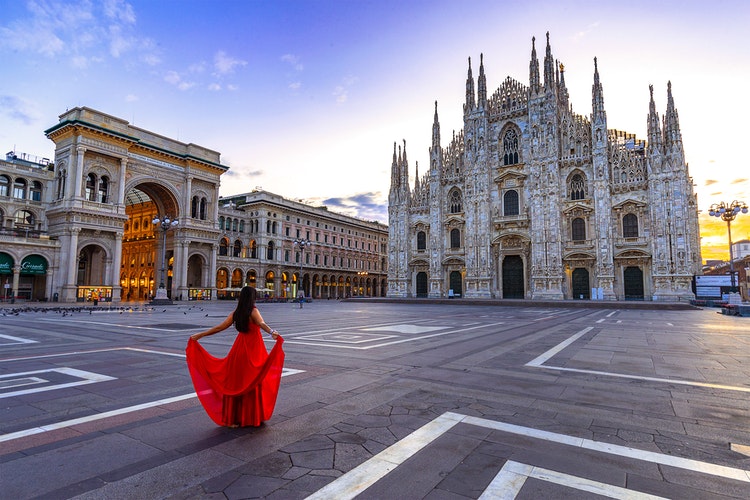 Nhà thờ lớn Duomo trứ danh của Milan