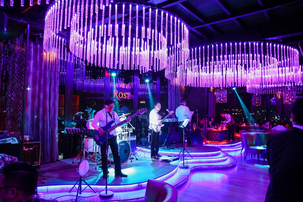 Đêm Kỷ Niệm tại La Vie En Rose trong tháng 9