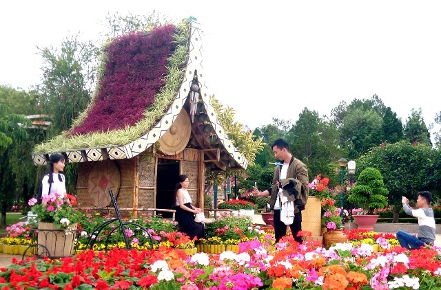 Rực rỡ Hội hoa Xuân Đinh Dậu 2017 tại Đà Lạt
