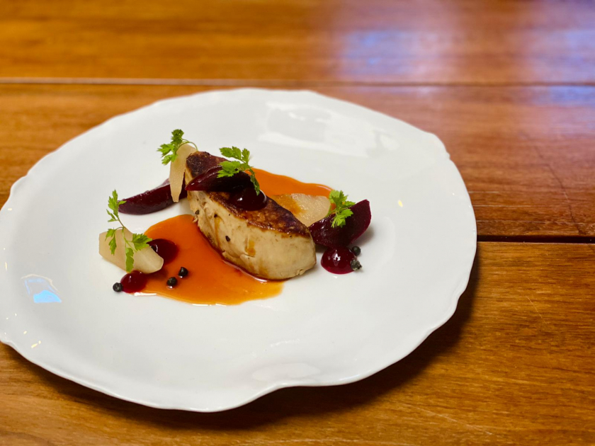 Những món ăn được chế biến dựa trên nguyên liệu do thực khách lựa chọn tại nhà hàng Chef’s table by Chef Stephan. Ảnh: Facebook Chef’s table by Chef Stephan