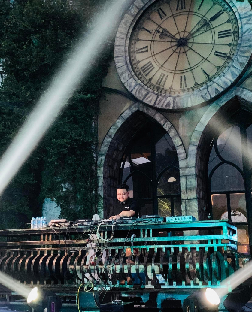 DJ Tobias kì vọng trong tương lai Việt Nam sẽ tổ chức các đêm nhạc hội lớn như Tomorrowland. (Ảnh nhân vật cung cấp)