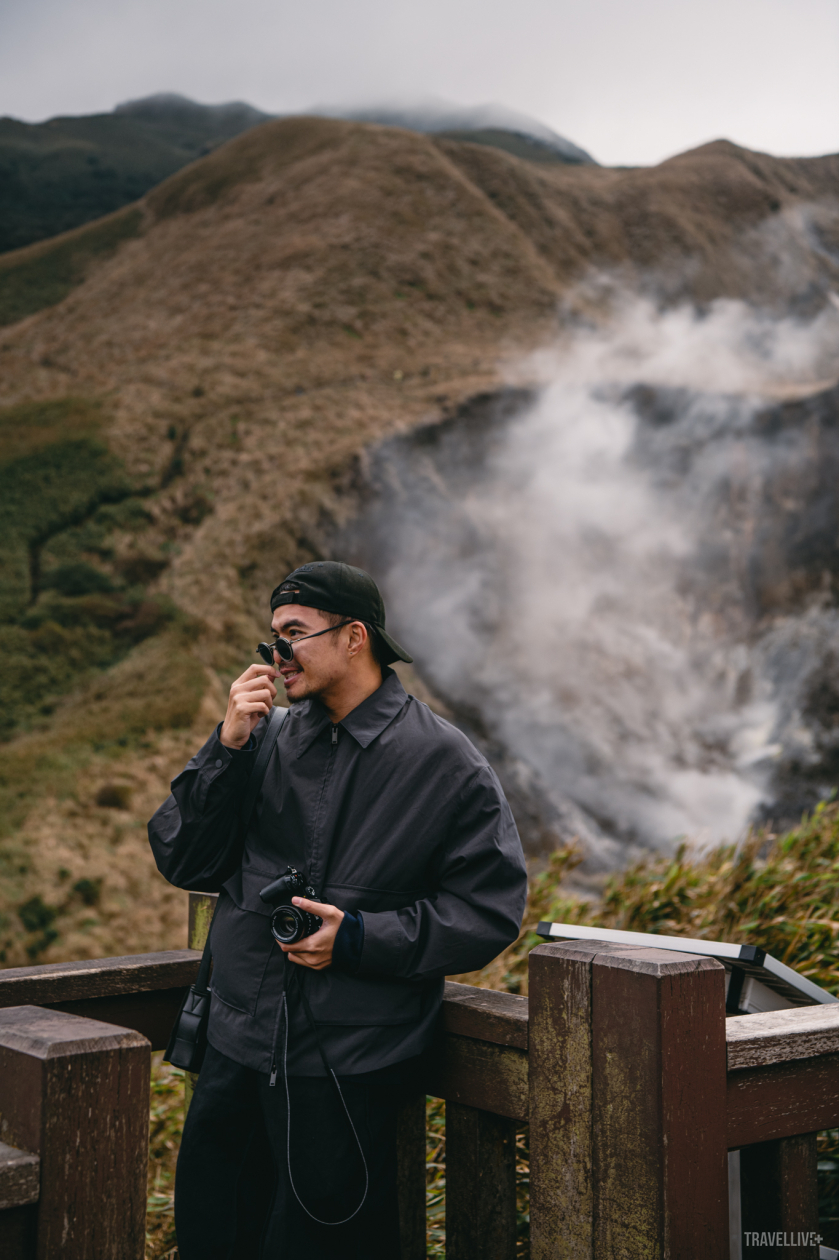 Travel Blogger Lý Thành Cơ đặc biệt yêu thích khung cảnh thiên nhiên tại khu vực núi lửa này.