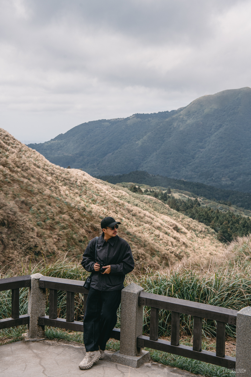 Travel Blogger Lý Thành Cơ đặc biệt yêu thích khung cảnh thiên nhiên tại khu vực núi lửa này.