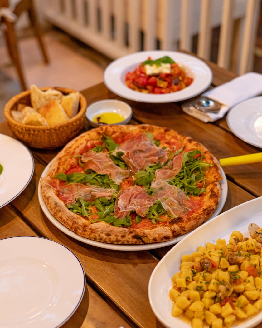 Món bánh pizza mà chef Salvatore rất tâm đắc vì có thể kết hợp hoàn hảo giữa chất Ý và chất Việt Nam.