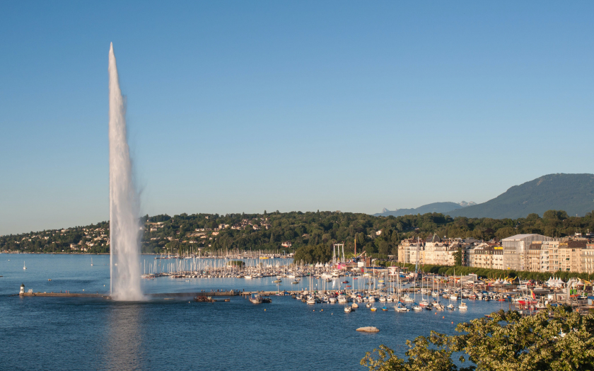 Hồ Geneva lãng mạn thích hợp cho các cặp đôi.