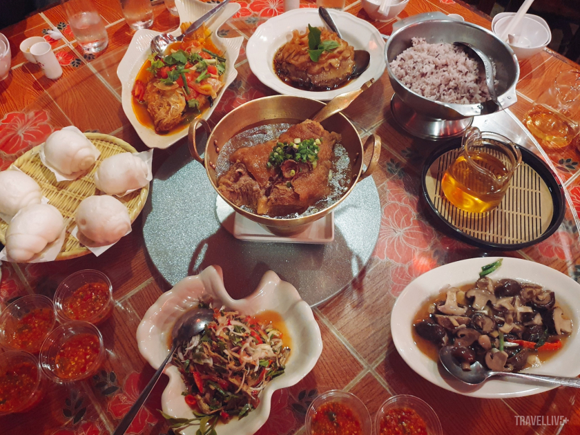 Các món ăn đậm chất Trung Hoa ngay tại Thái Lan.