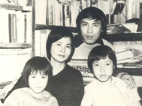 Ảnh chụp gia đình của Lưu Quang Vũ và Xuân Quỳnh. - Ảnh: Internet