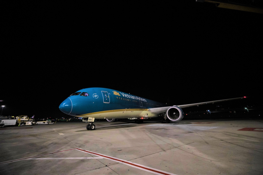 Chuyến bay được thực hiện bởi tàu bày Boeing 787-9 Dreamliner - một trong những dòn tàu bay thân rộng hiện đại nhất thế giới của nhà sản xuất máy bay Boeing (Mỹ).