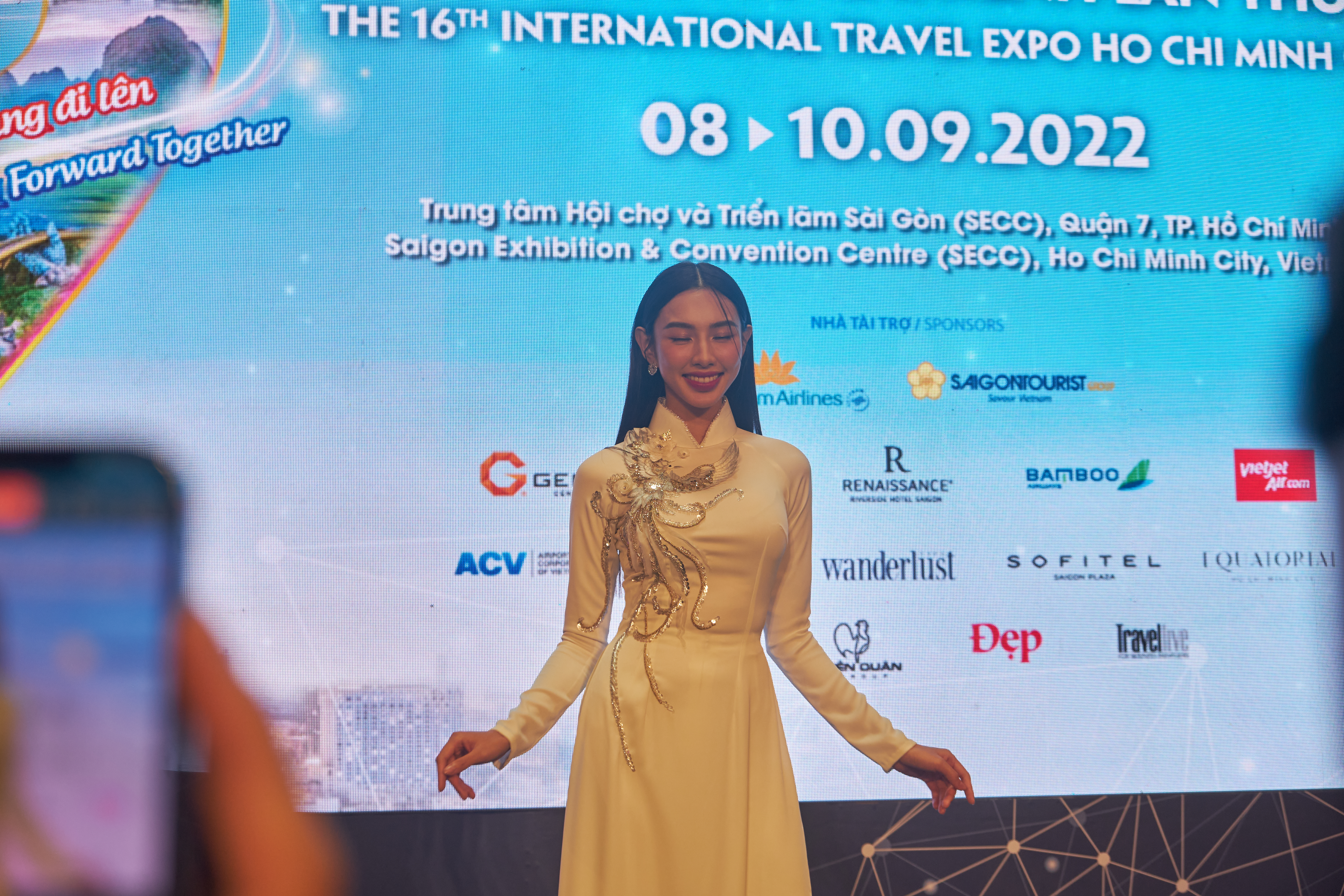 Hoa hậu Thùy Tiên là đại sứ truyền thông tại Hội chợ ITE 2022