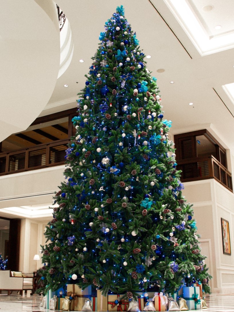 Không khí Giáng Sinh bên trong những khách sạn cao cấp tại thành ...