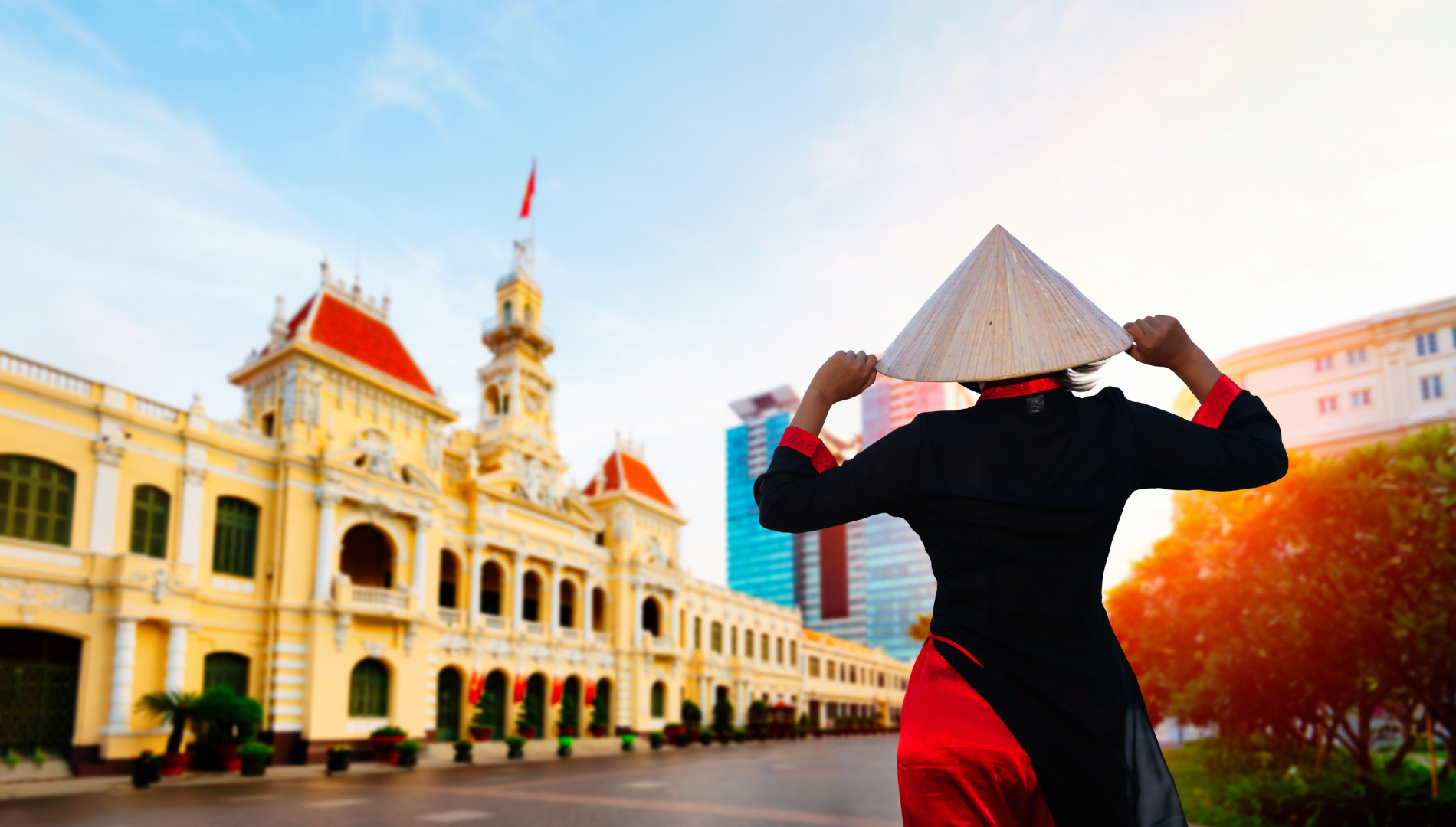 Việt Nam đạt gần 9 triệu khách quốc tế đến du lịch trong nửa đầu năm 2024
