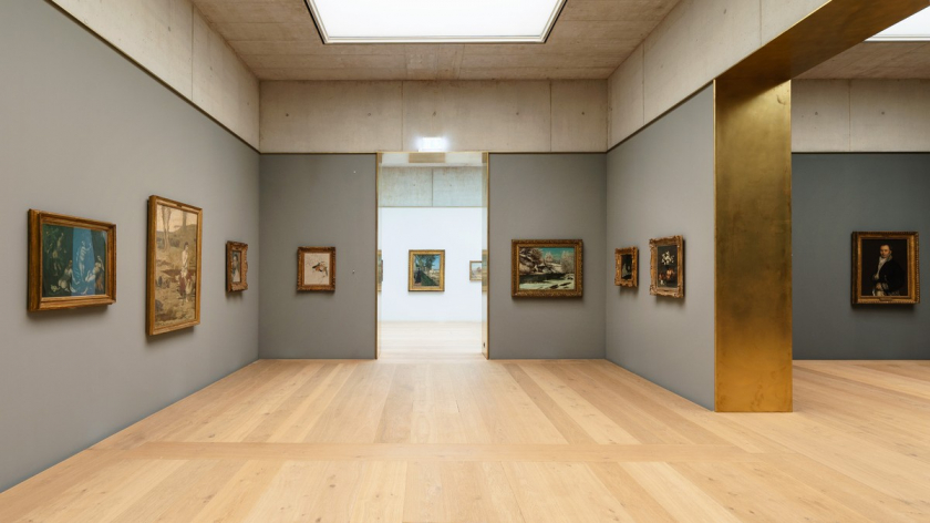 Tại một (trong số hàng chục) căn phòng trưng bày BST gây tranh cãi của Bảo tàng Kunsthaus, họ dựng một màn hình giới thiệu về sự nghiệp và lai lịch các tác phẩm nghệ thuật của ông. 