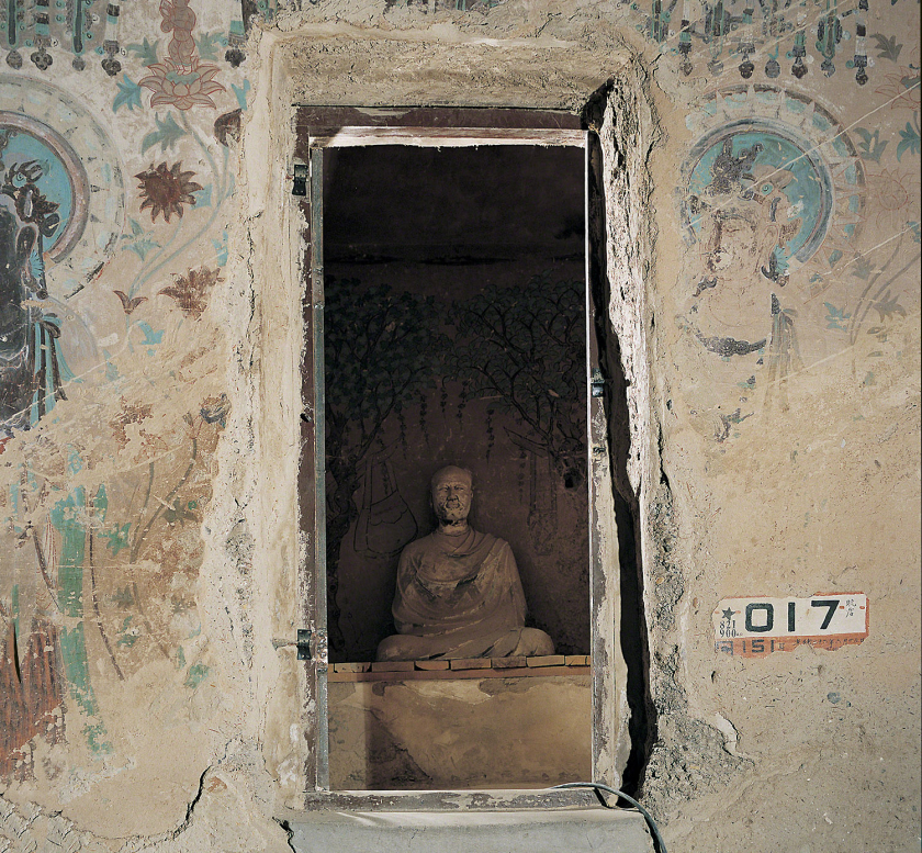 Bức tượng nhà sư Hongbian - Ảnh: Học viện Đôn Hoàng