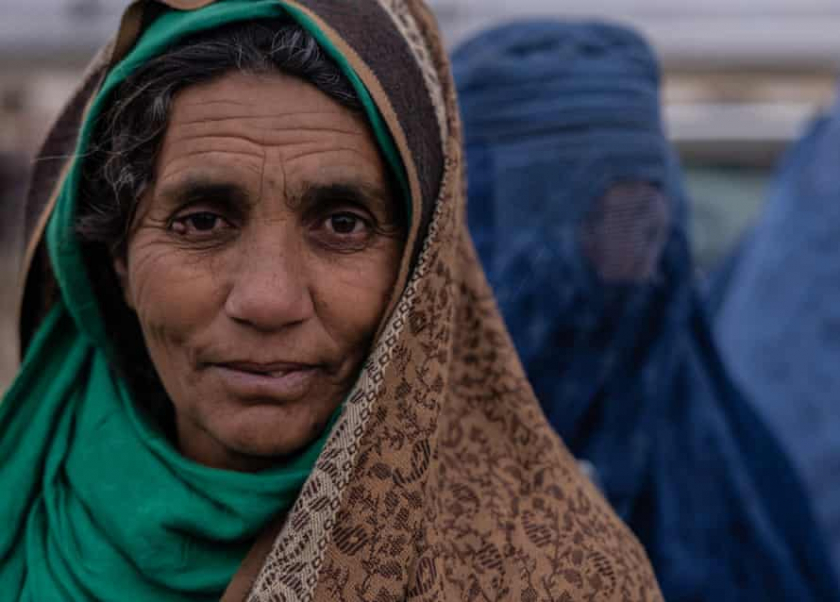 Shaista, 50 tuổi (Jowzjan). Kể từ khi Taliban tiếp quản đất nước, chồng và con của cô đã mất việc làm.