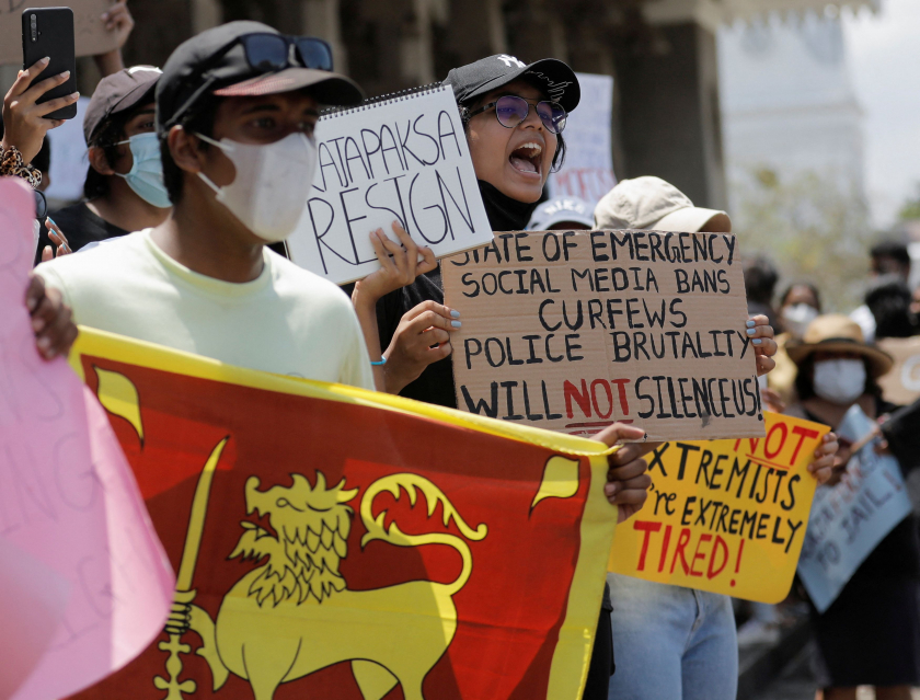 Người dân biểu tình tại Thủ đô Colombo, Sri Lanka. (Ảnh: Dinuka Liyanawatte/Reuters)