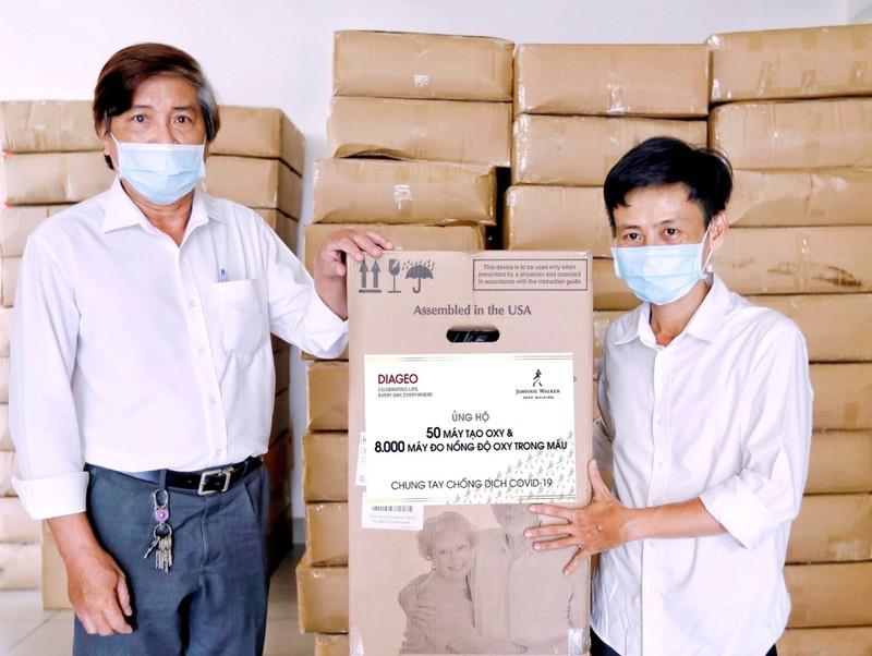 Diageo Việt Nam trao tặng thiết bị y tế ủng hộ công tác phòng chống dịch Covid-19 tại Việt Nam