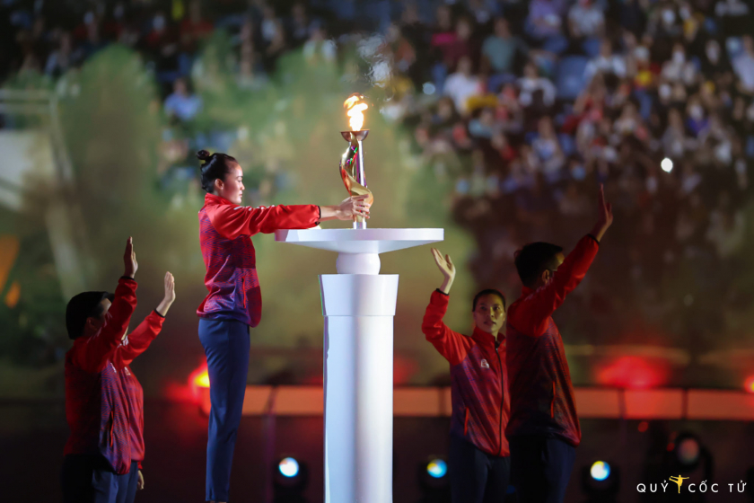 Những tiết mục ấn tượng trong Lễ khai mạc SEA Games 31 rực rỡ, hoành tráng trên sân vận động quốc gia Mỹ Đình tại Hà Nội, Việt Nam vào tối 12/5