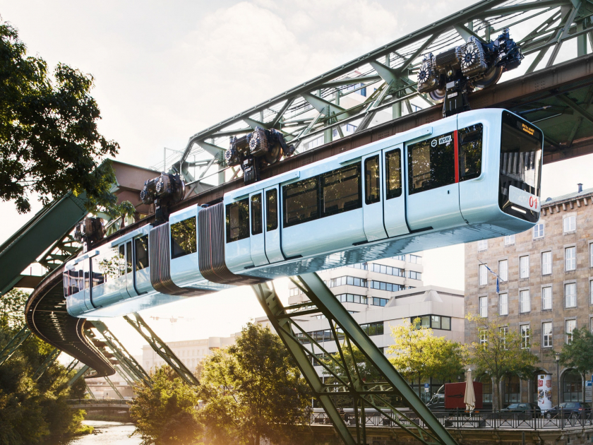 Du khách có thể thoải mái ngắm nhìn khung cảnh tuyệt đẹp của thành phố Wuppertal