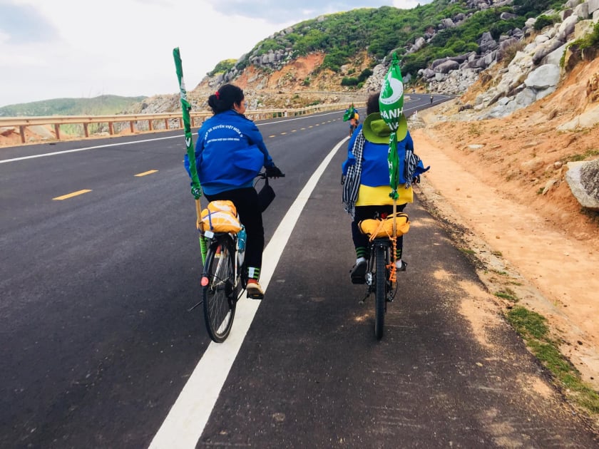 Chuyến đi dài 50 ngày xuyên Việt khám phá đất nước với khoảng hơn 3.000 km