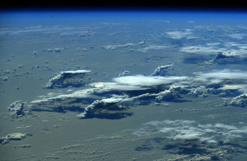 Hình ảnh quỹ đạo của các đám mây hình thành trên đại dương