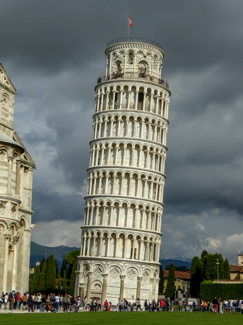 Tháp nghiêng Pisa - công trình mang tính biểu tượng của nước Ý