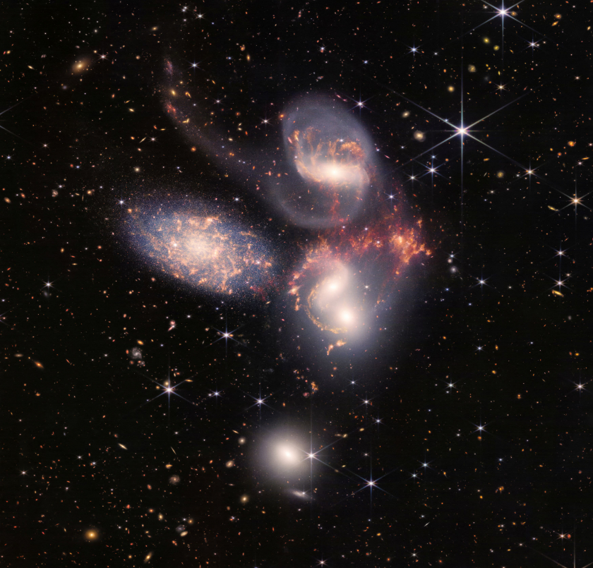 Một nhóm gồm năm thiên hà xuất hiện gần nhau trên bầu trời quan sát được qua tổng hợp dữ liệu cận và trung hồng ngoại từ kính viễn vọng không gian James của NASA