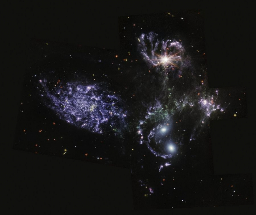 Stephan's Quintet tập hợp năm thiên hà, do thiết bị MIRI quan sát được từ kính viễn vọng không gian James Webb của NASA