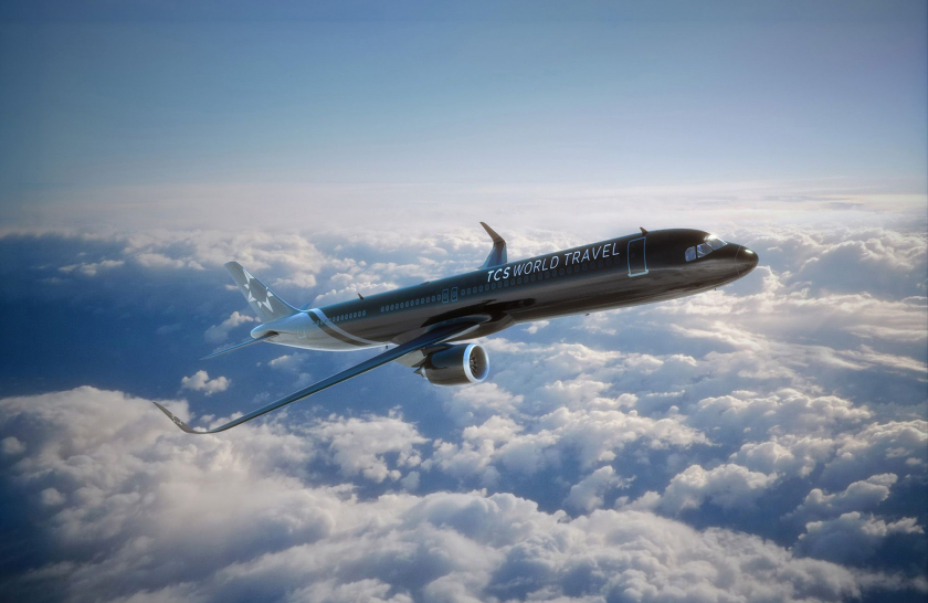 Máy bay tư nhân sẽ là phương tiện di chuyển cho tour vòng quanh thế giới. Ảnh: TCS World Travel