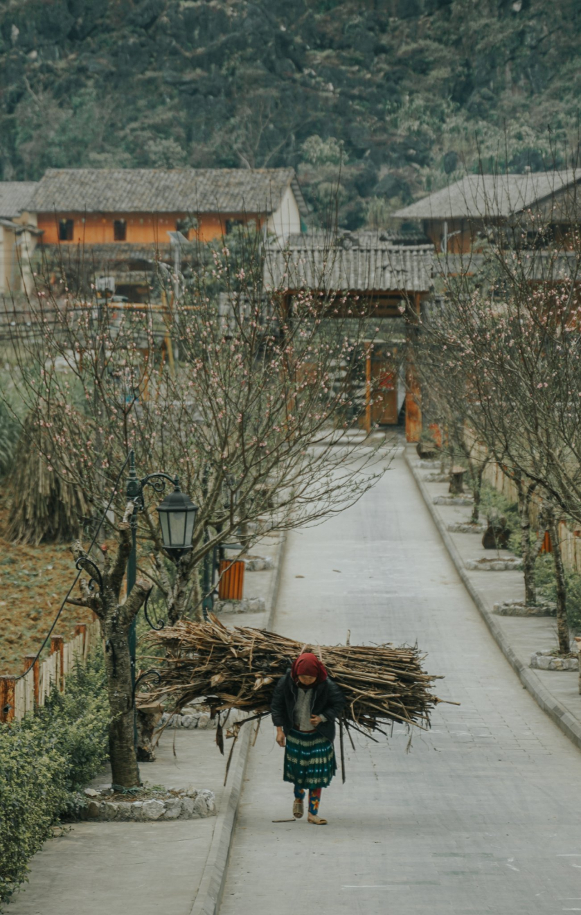 Khung cảnh lãng mạn tại làng văn hóa dân tộc Mông