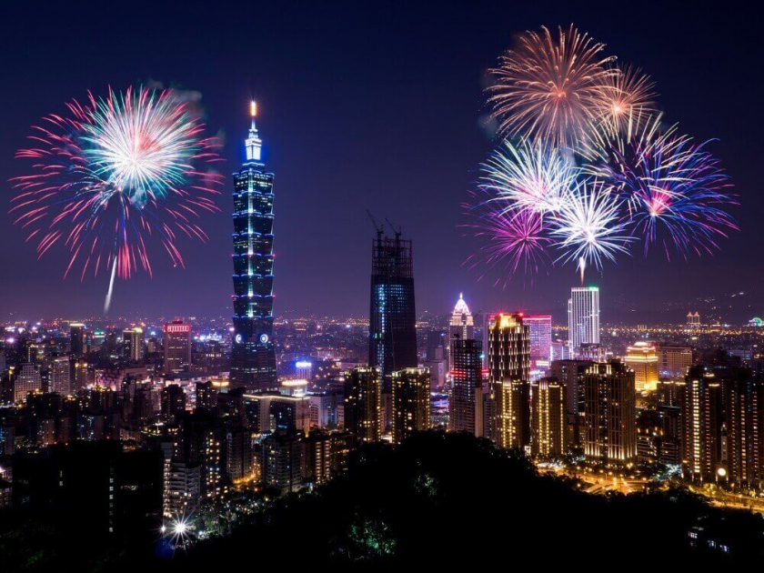 Nếu bạn đến thăm Đài Bắc trong thời khắc đón chào năm mới, hãy đến Đài Bắc 101 – nơi tổ chức một trong những sự kiện bắn pháo hoa xa hoa nhất trên thế giới