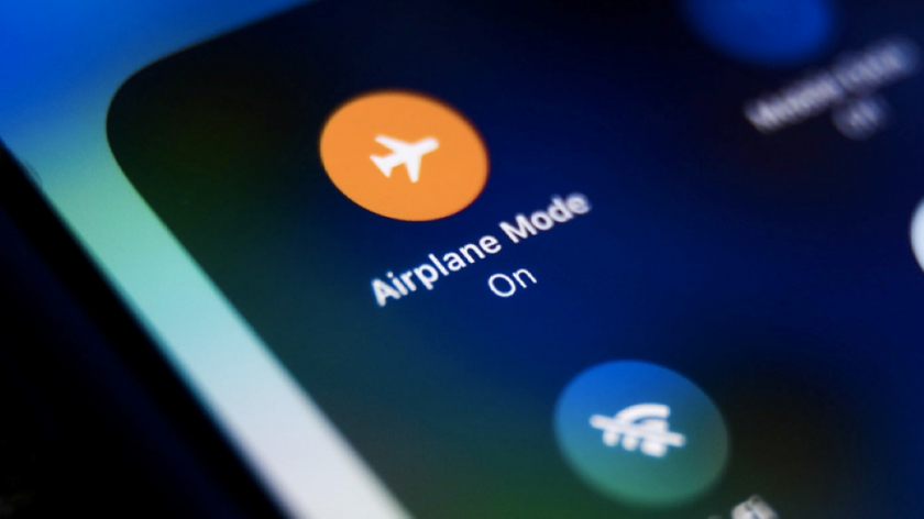 Châu Âu cho phép hành khách gọi điện và truy cập Internet trên máy bay