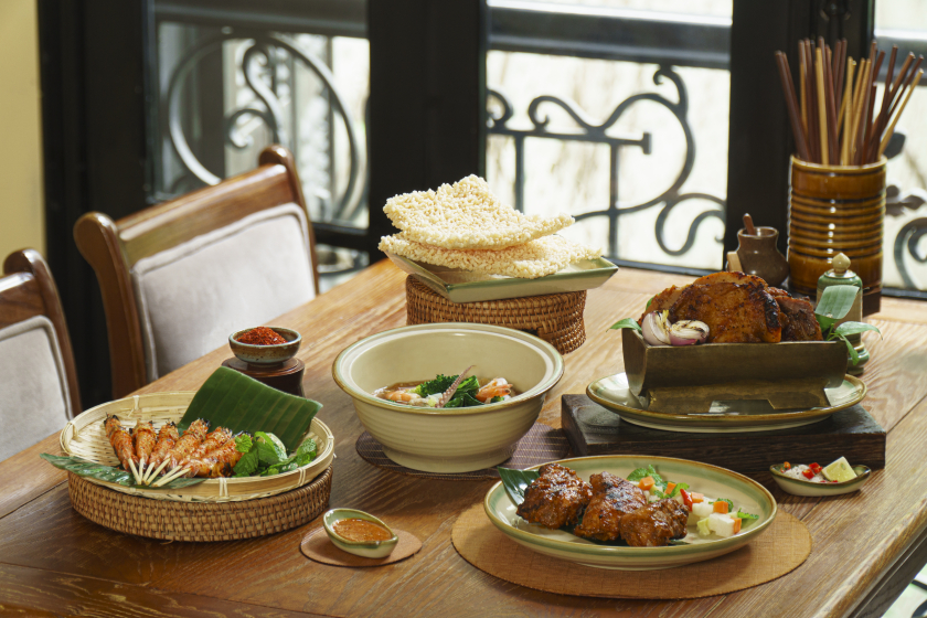 Home Mộc là sự kết hợp, hội tụ giữa phong vị ẩm thực Việt và lối kiến trúc Đông Dương đương đại
