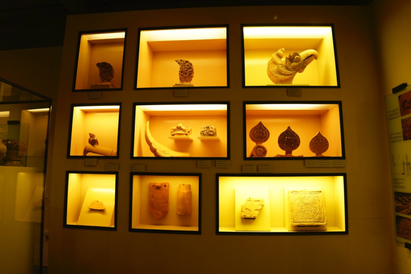 Các hiện vật cổ xưa có niên đại lên đến hàng nghìn năm tuổi tại phòng trưng bày
